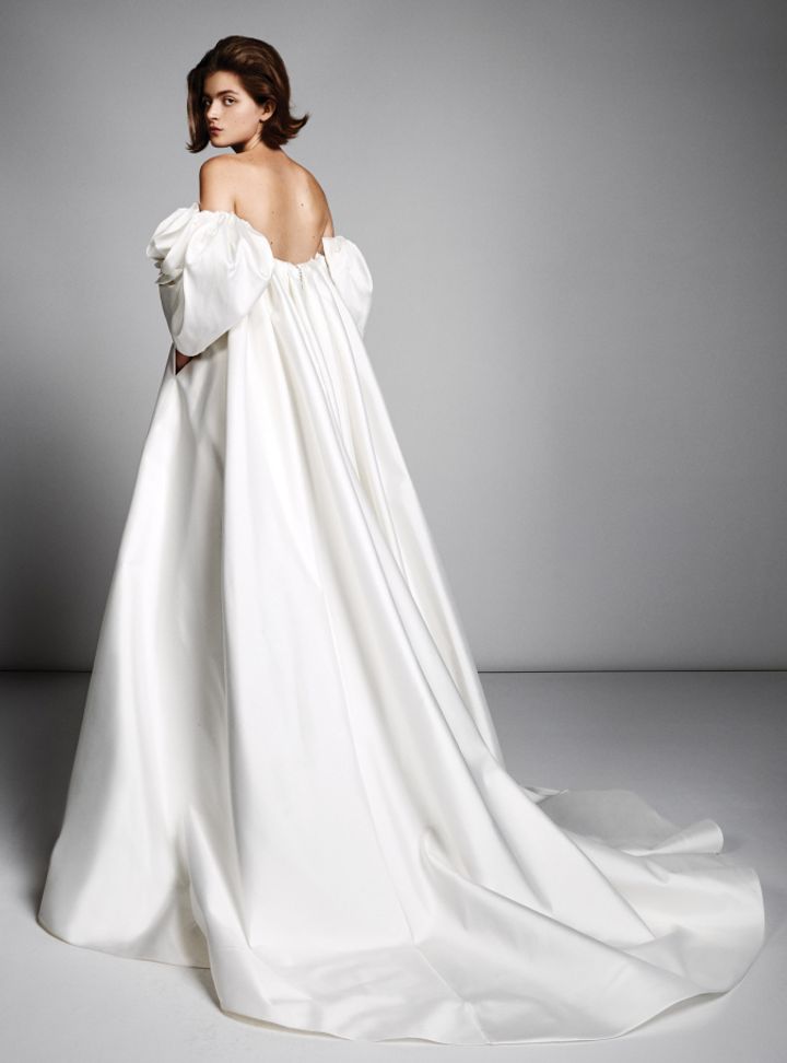 Viktor & Rolf Karpuz Kollu Gelinlik