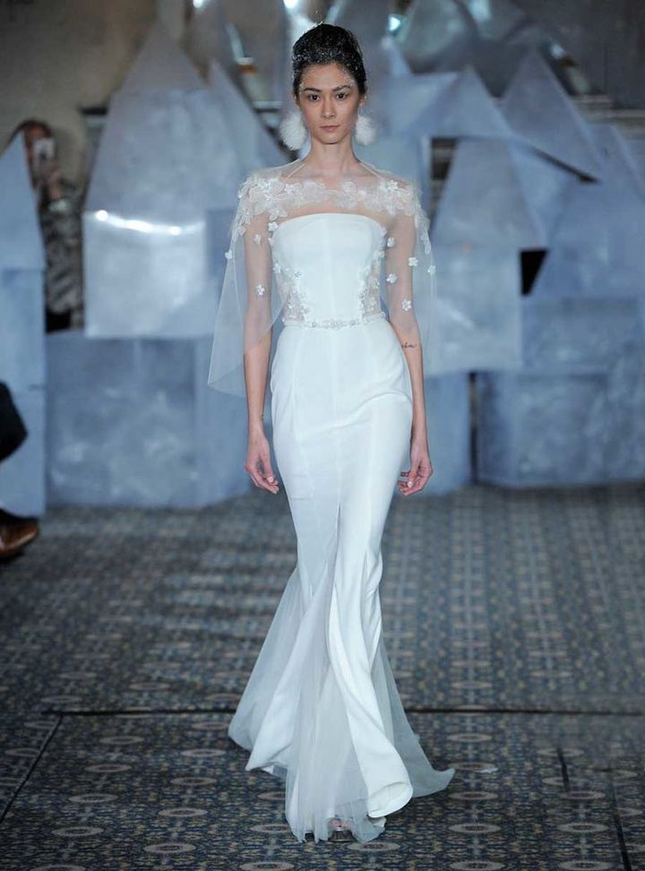 Mira Zwillinger Tül Pelerinli Gelinlik