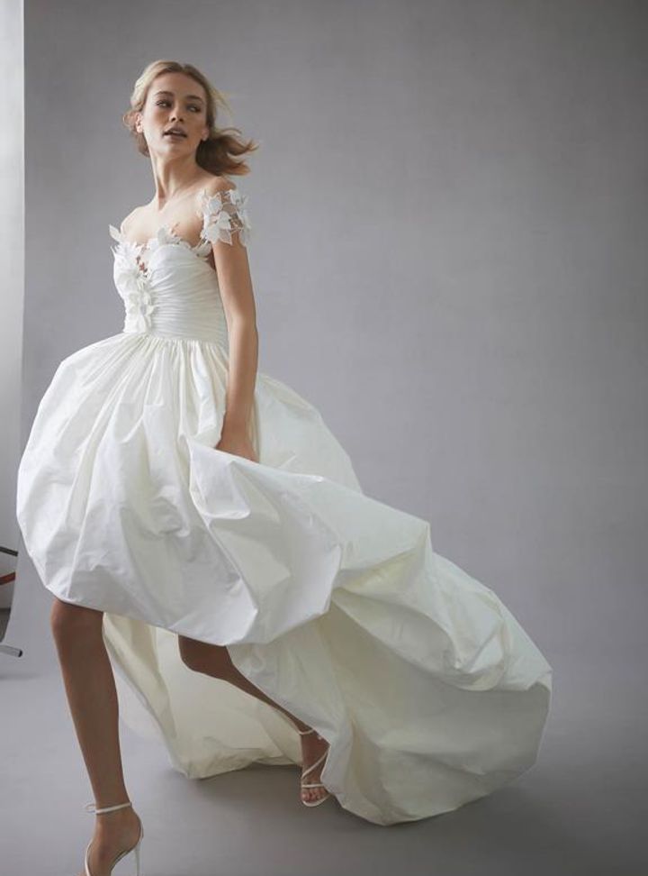 Oscar de la Renta Asimetrik Gelinlik