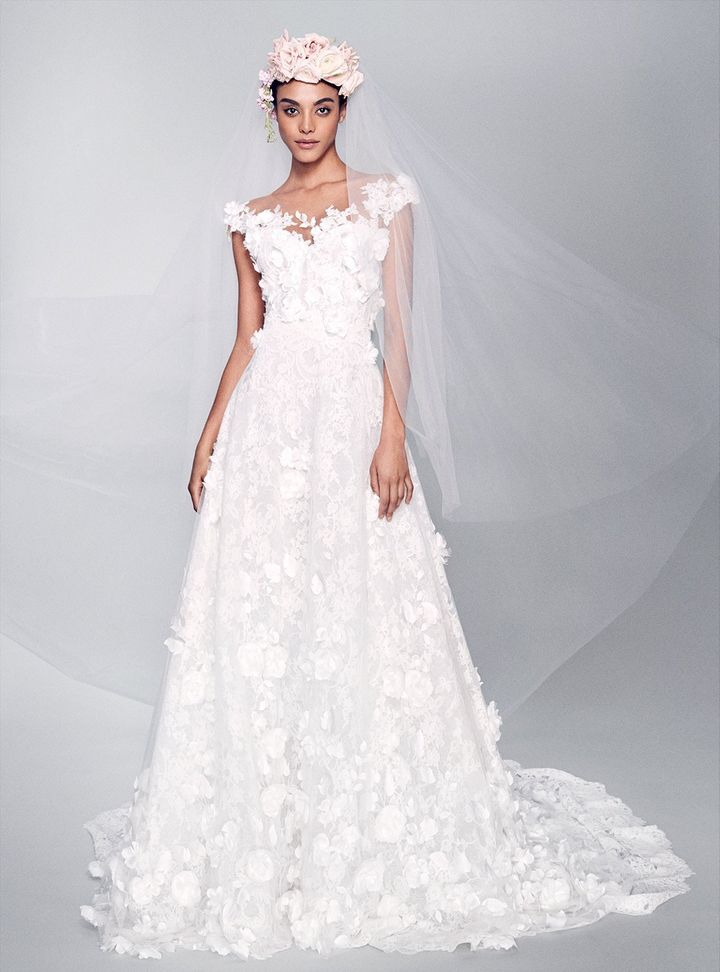 Çiçekli Kayık Yaka Gelinlik