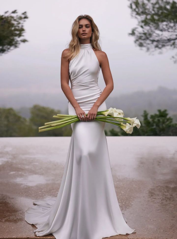 2026 Eva Lendel-11-26 Balık Kesim Tarlatansız Sırt Dekolteli Gelinlik