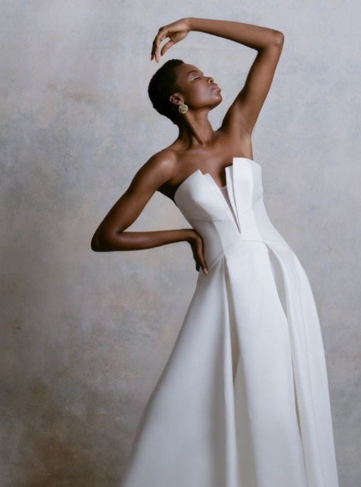 2025 Mark Ingram -16-25 A Kesim Straplez Modern Gelinlik