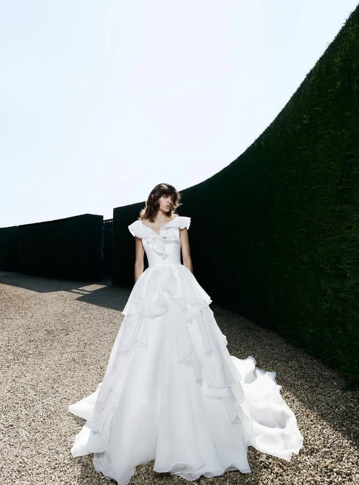 2025 Viktor & Rolf Fırfırlı A Kesim Gelinlik