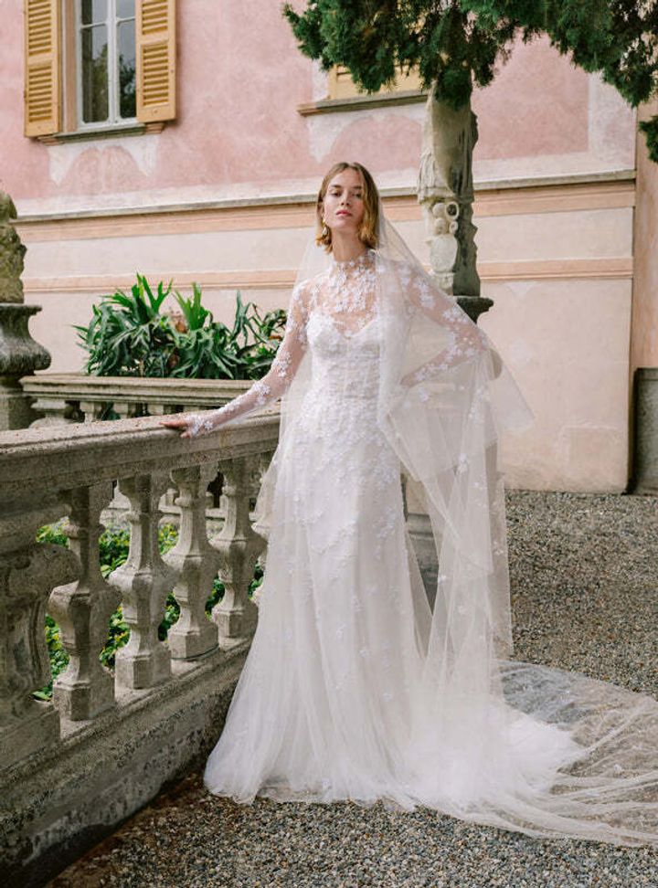 2025 Monique Lhuillier İllüzyon Yaka Düz Kesim Gelinlik