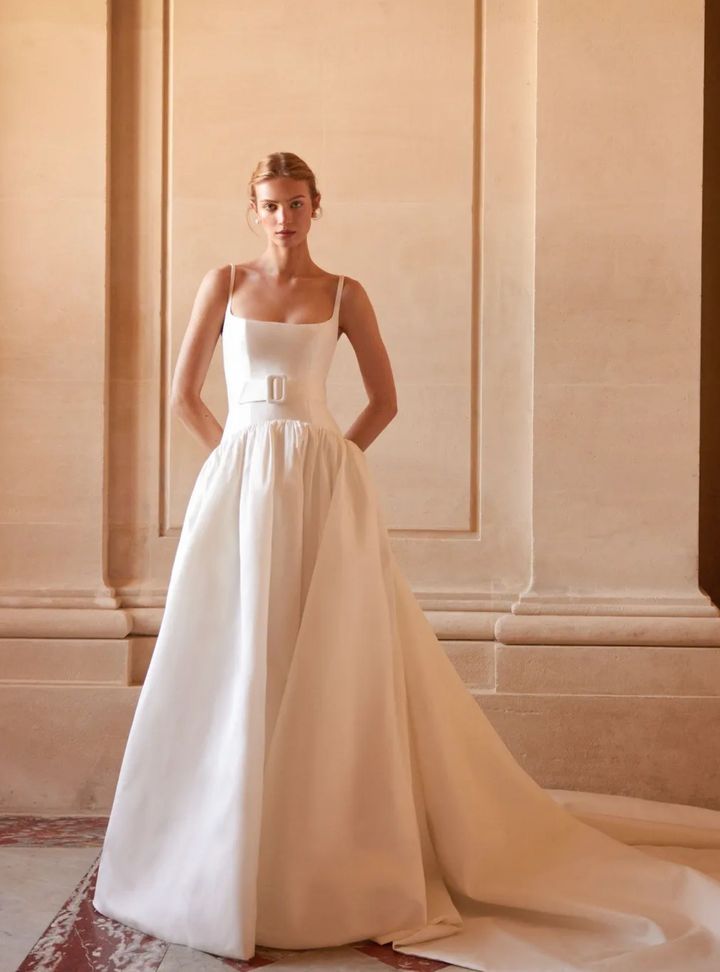 2026 Lihi Hod-20-26 A Kesim Kare Yaka Modern Gelinlik