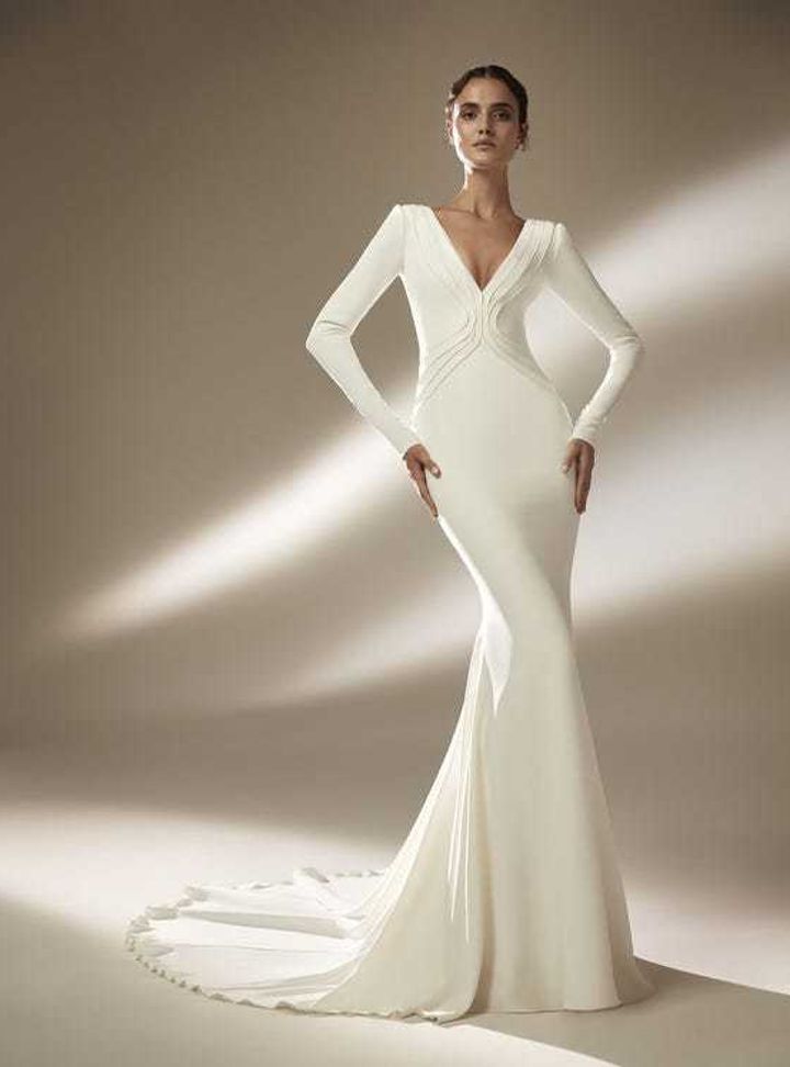 Pronovias V Yaka Sade Gelinlik