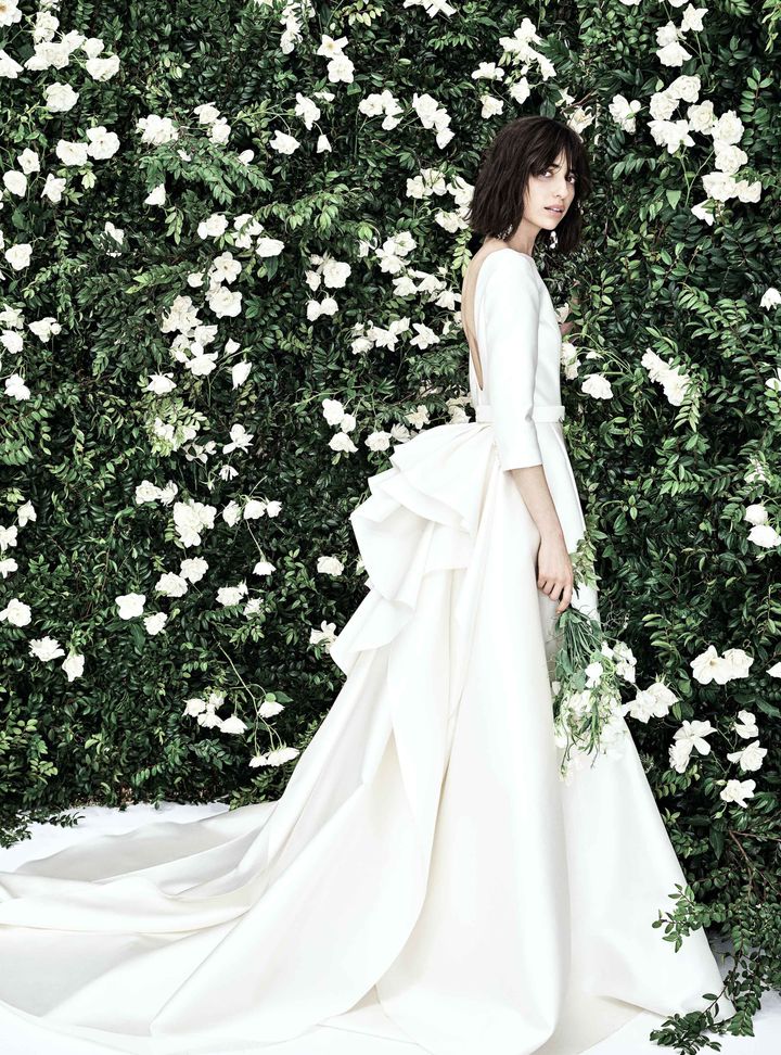 Carolina Herrera Sırt Dekolteli Gelinlik