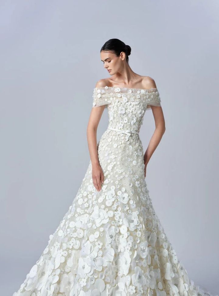 2026 Elie Saab-29-26 Balık Kesim Sırt Dekolteli Düşük Omuz Gelinlik