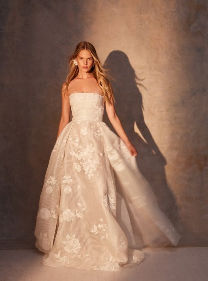 2025 Francesca Miranda -10-25 A Kesim Gelinlik