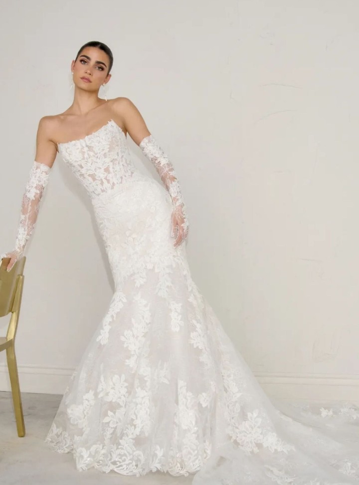 2026 Justin Alexander-43-26 Balık Kesim Straplez Göğüs Dekolteli Gelinlik