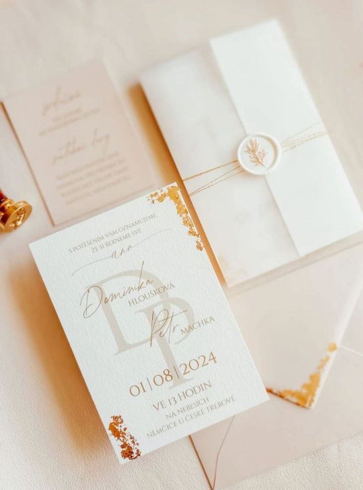 Beyaz Mühürlü Altın Varaklı Davetiye Altın Varaklı Düğün Davetiye