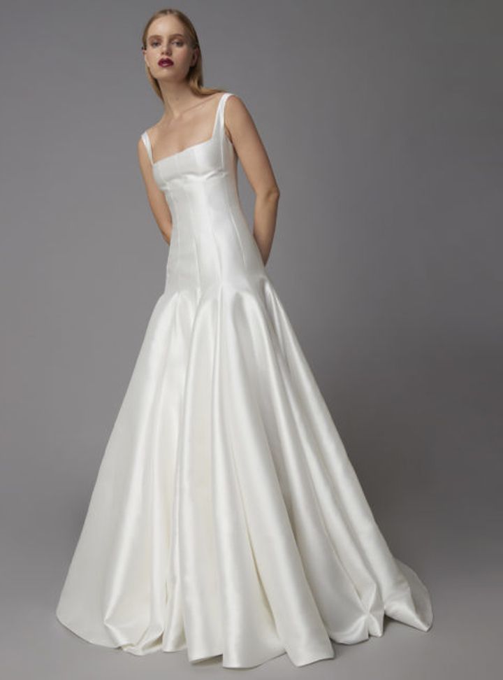 Costarellos Kare Yaka Gelinlik