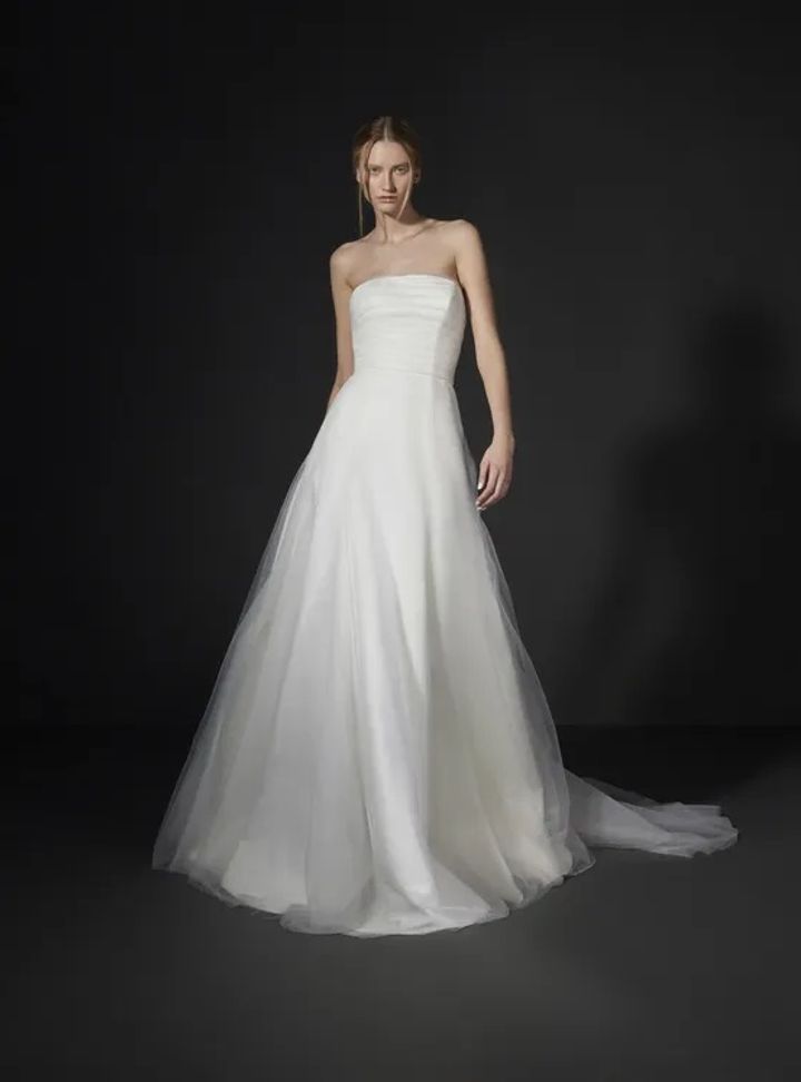 2025 Pronovias -6-25 A Kesim Straplez Gelinlik