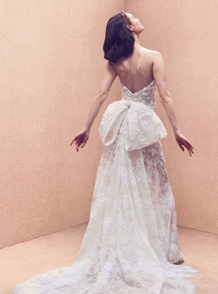 Oscar de la Renta Sırtı Açık Gelinlik