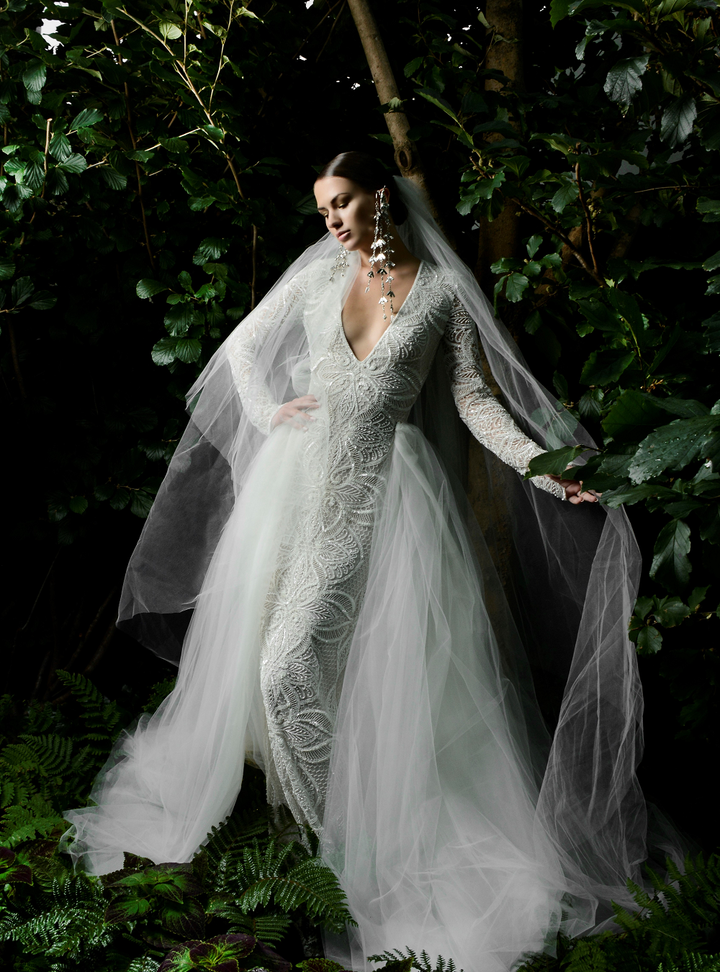 Naeem Khan V Yaka Gelinlik