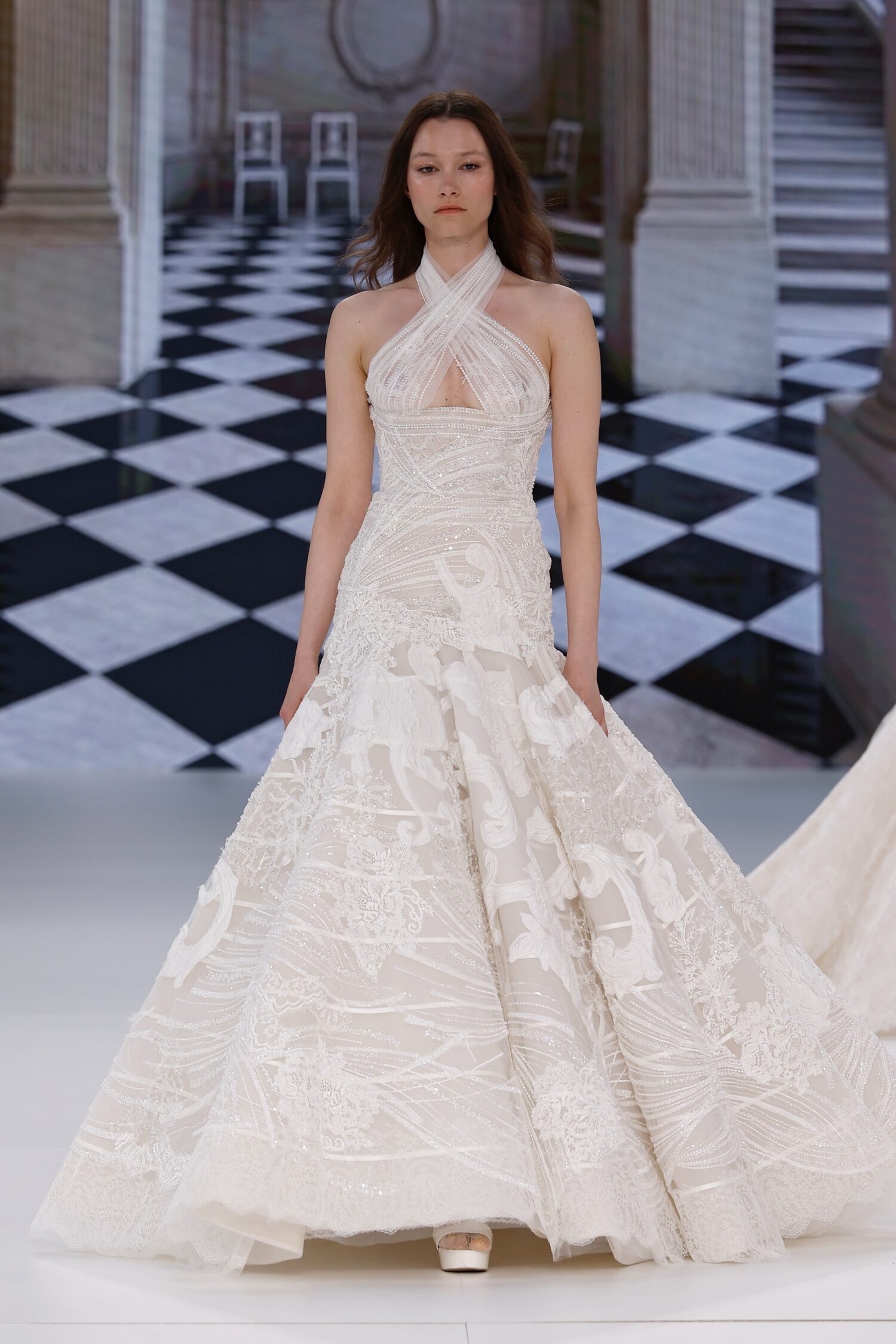 2026 Yolan Cris -24-26 Balık Kesim Halter Yaka Modern Gelinlik