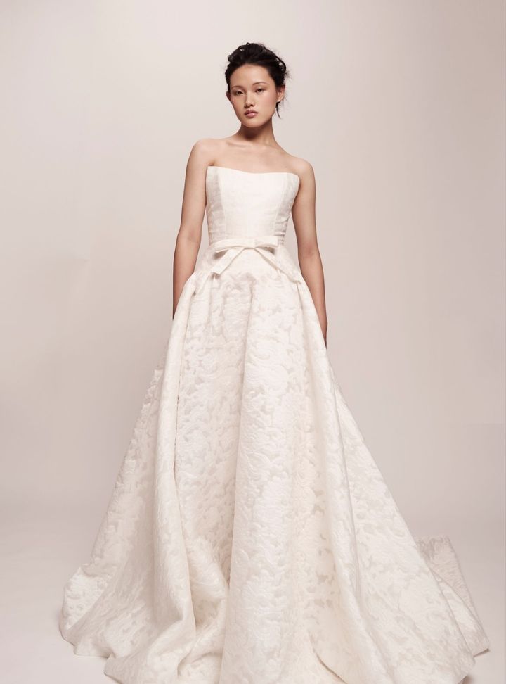 2026 Jaclyn Whyte-29-26 A Kesim Straplez Modern Gelinlik