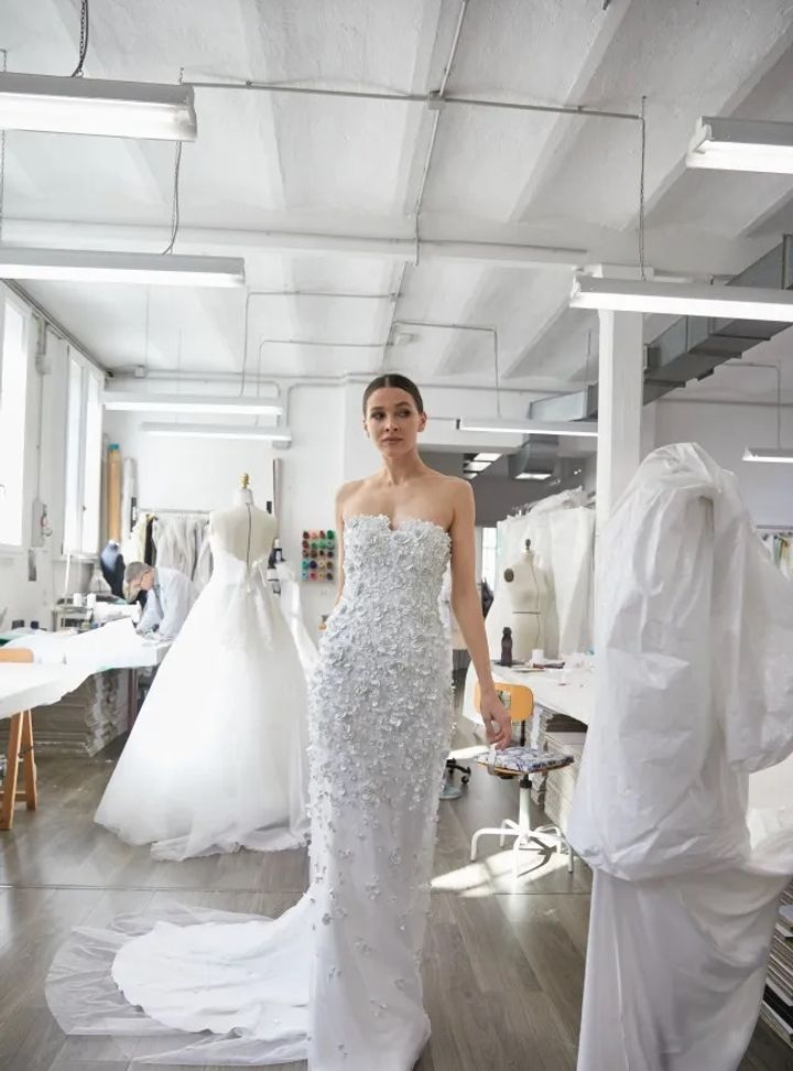 2025 Peter Langner -2-25 Straplez Düz Kesim Gelinlik