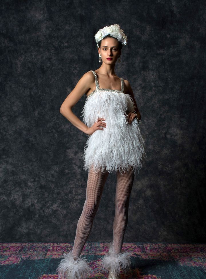 Naeem Khan Tüylü Gelinlik