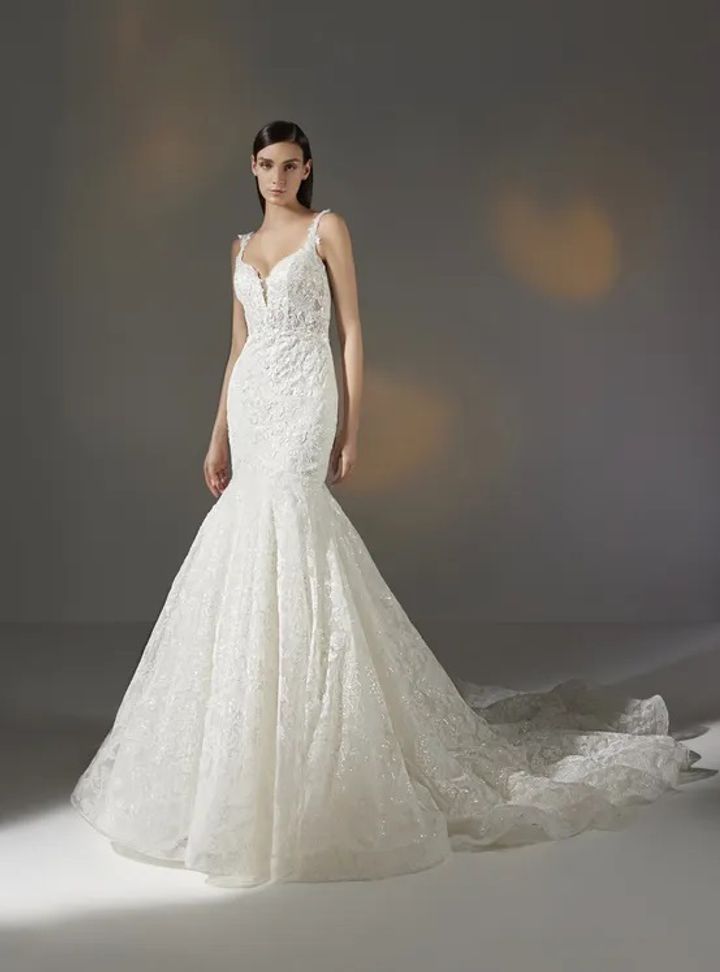 2025 Pronovias -10-25