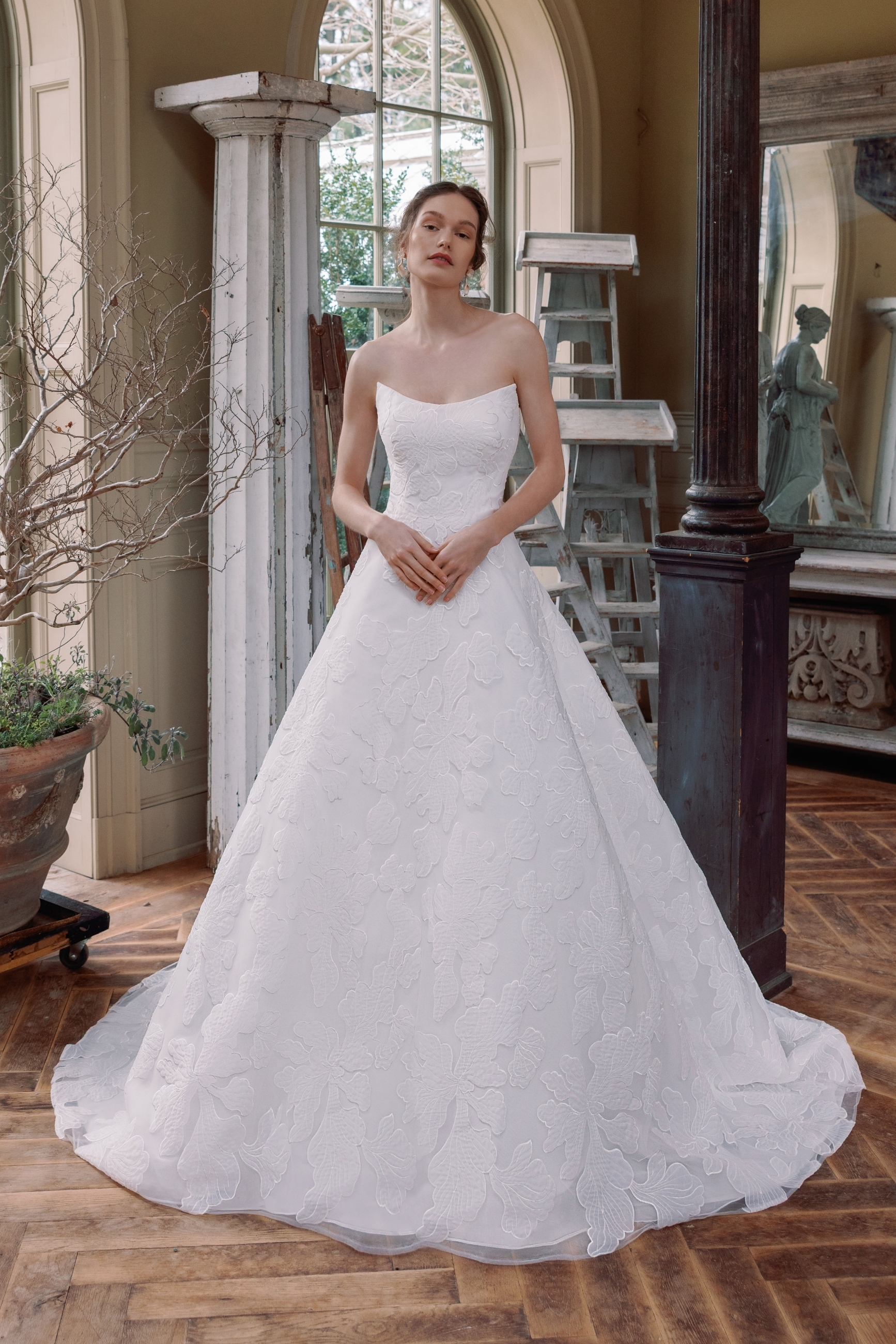 2026 Sareh Nouri -9-26 A Kesim Straplez Sırt Dekolteli Gelinlik