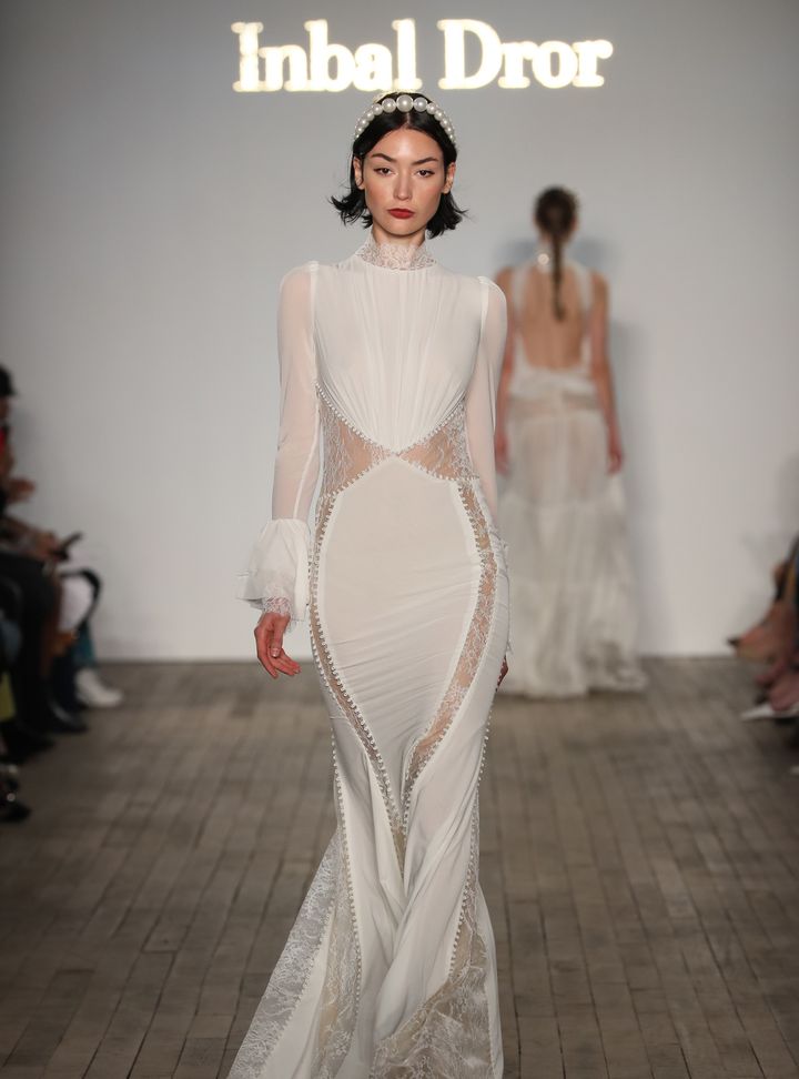 Inbal Dror Böbrek Dekolteli Gelinlik Modeli