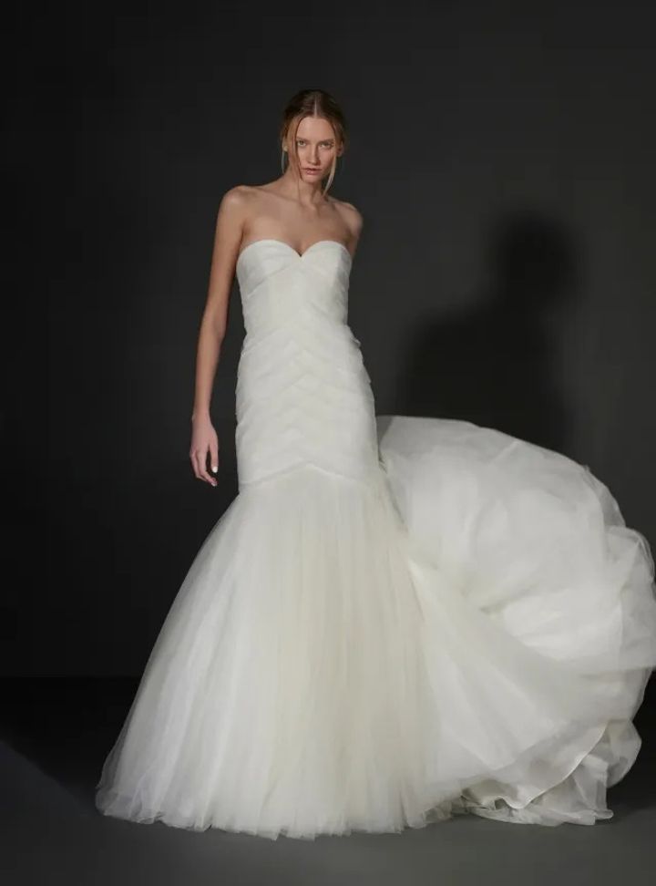 2025 Vera Wang Straplez Yaka Balık Kesim Gelinlik