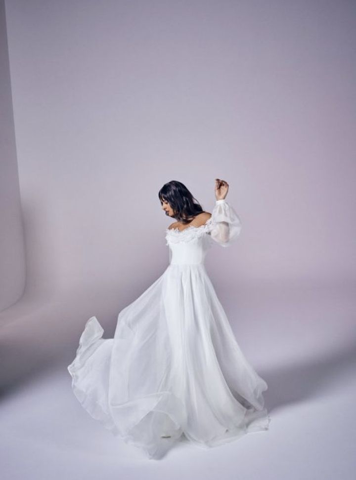 Suzanne Neville Balon Kol Gelinlik