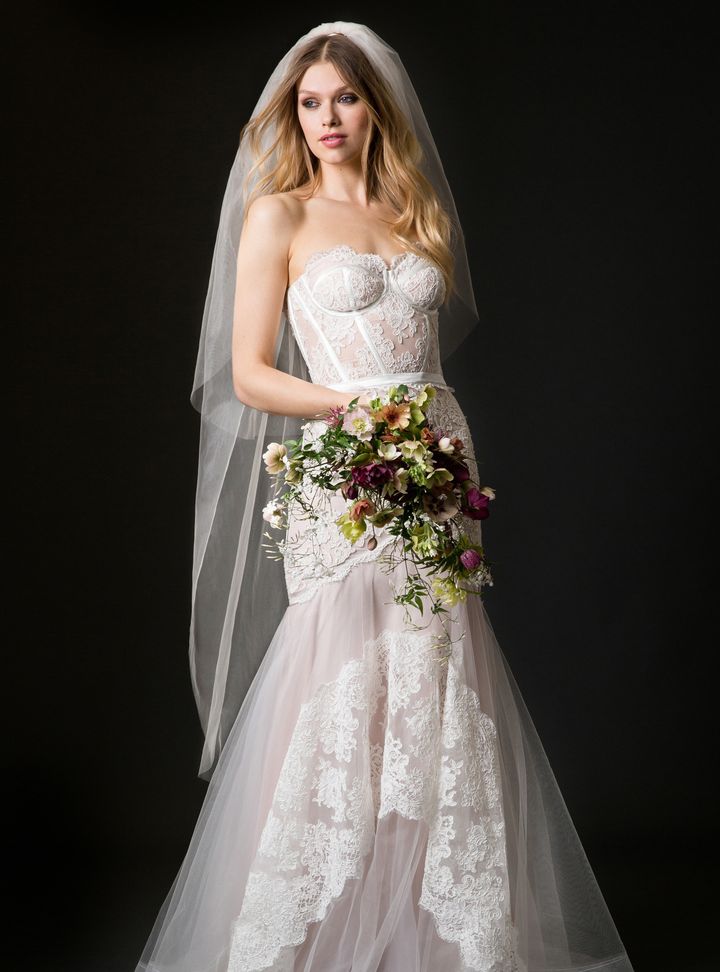 Temperley London Straplez Yaka Balık Kesim Gelinlik