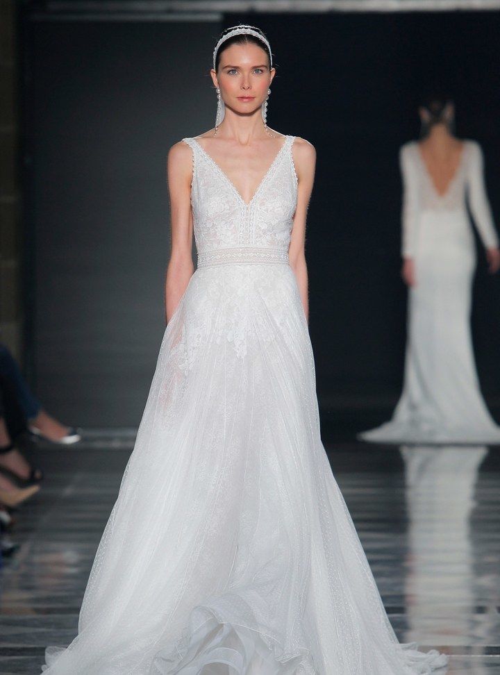 Rosa Clara Askılı Gelinlik