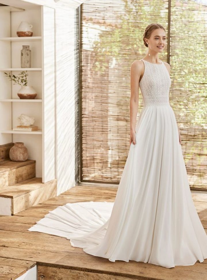 Halter Yaka A Kesim Gelinlik Modeli