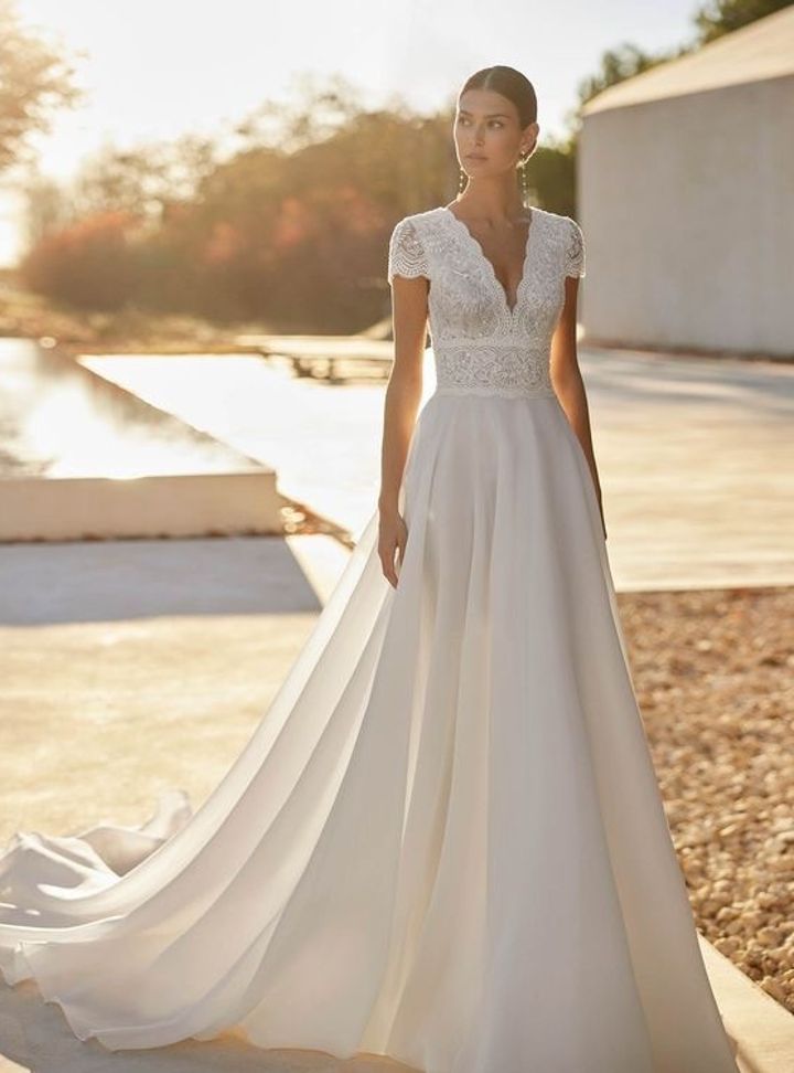 2025 Rosa Clara -6-25 A Kesim V Yaka Gelinlik