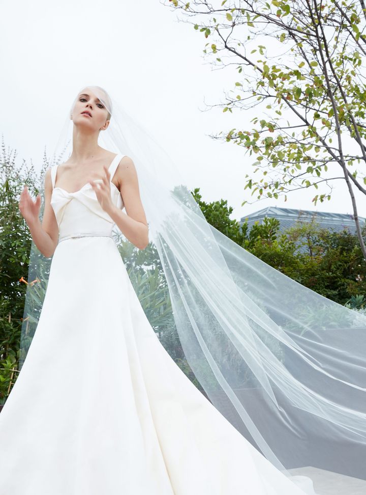 Elie Saab Kalın Askılı Gelinlik