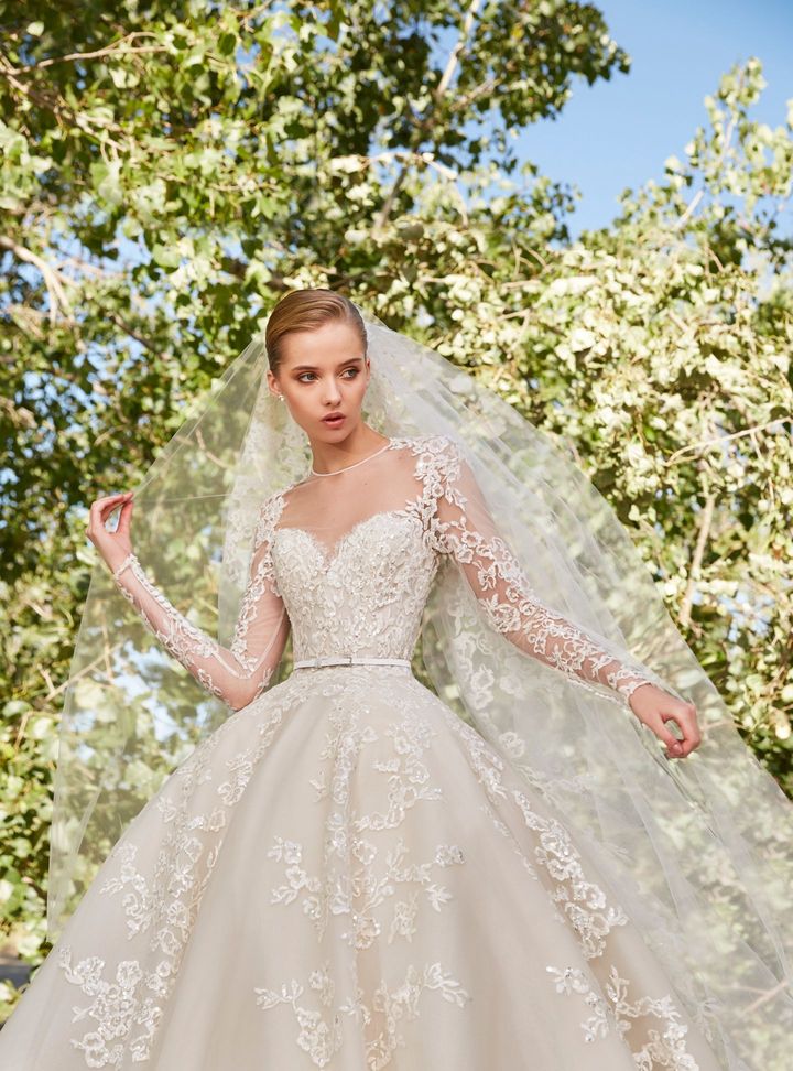 Elie Saab Uzun Kollu Gelinlik