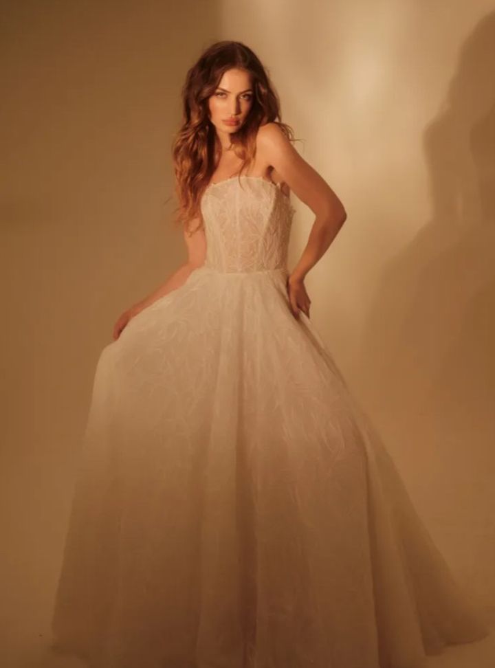 2025 Enaura -18-25 A Kesim Straplez Modern Gelinlik