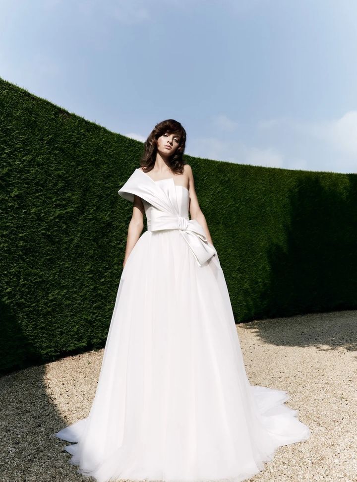 2025 Viktor & Rolf Kemerli Tek Omuz Gelinlik