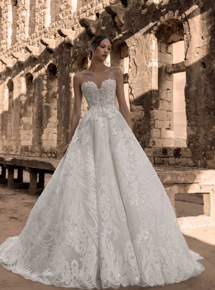 2026 Saiid Kobeisy -33-26 Prenses Kesim V Yaka Göğüs Dekolteli Gelinlik