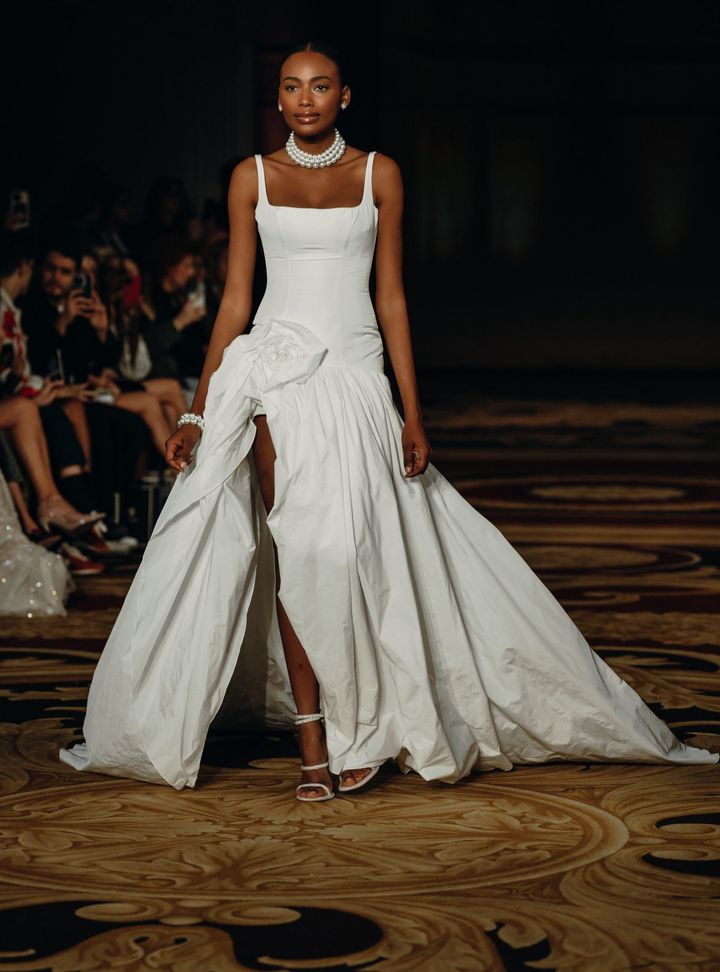 Berta -7-25 A Kesim Gelinlik