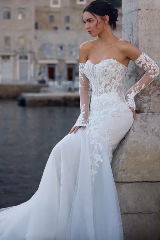 2025 Sophia Tolli Dantelli Straplez Gelinlik