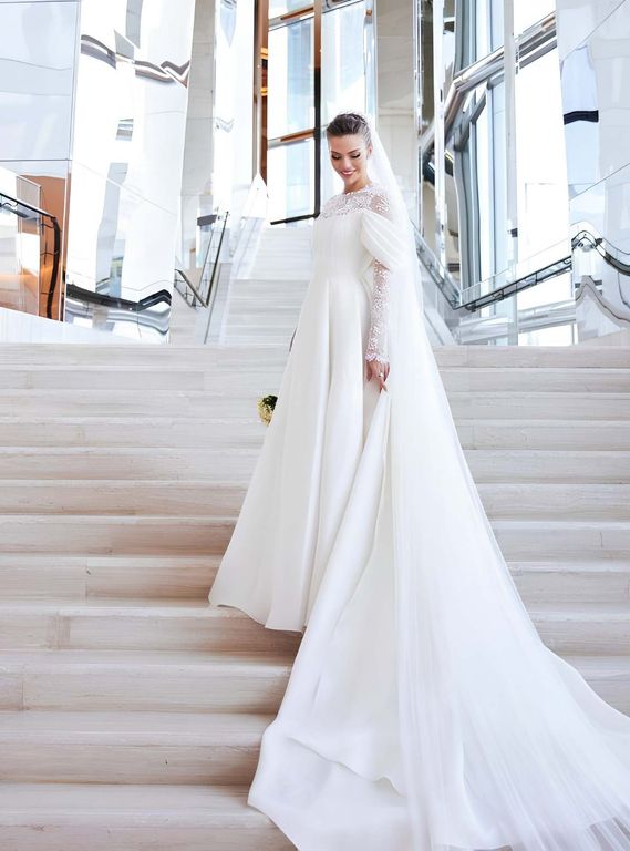 Yasemin Şefkatli Gelinlik Modeli 2
