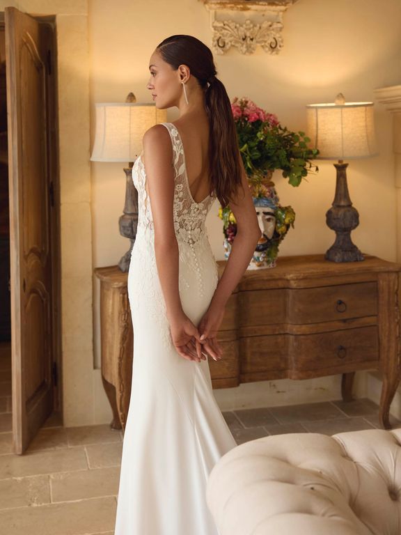 Modeca Gelinlik 20-26 Balık Kesim Tarlatansız Sırt Dekolteli Gelinlik 4