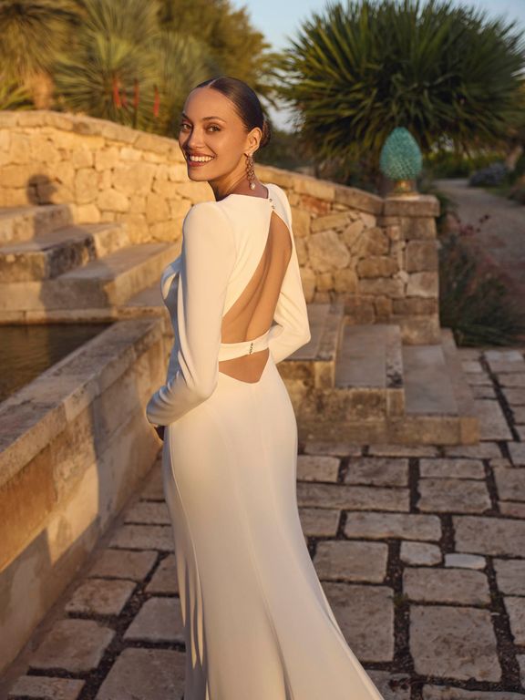 Modeca Gelinlik 21-26 Balık Kesim Tarlatansız Sırt Dekolteli Gelinlik 4