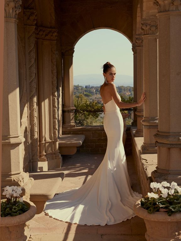 2026 Modeca Gelinlik 103-26 Balık Kesim Tarlatansız Sırt Dekolteli Gelinlik 4