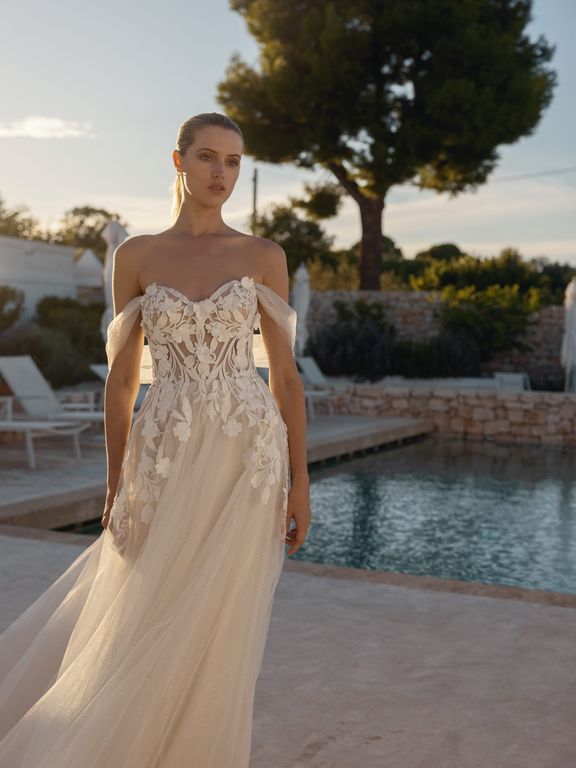 2026 Modeca Gelinlik 216-26 A Kesim Bohem Straplez Gelinlik 8