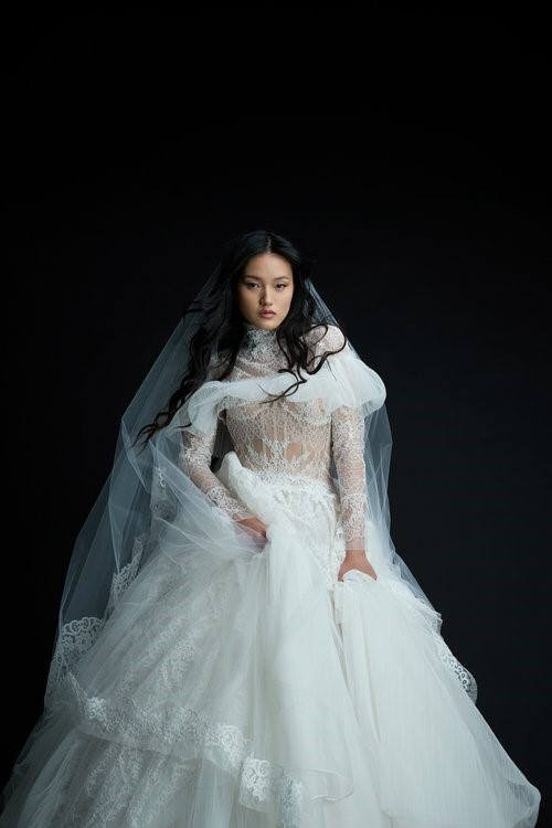 2025 Jaclyn Whyte Fırfırlı Dantel Gelinlik