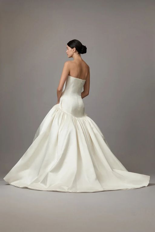 2026 House Of Gilles 26-26 Balık Kesim Vintage Kare Yaka Gelinlik 3