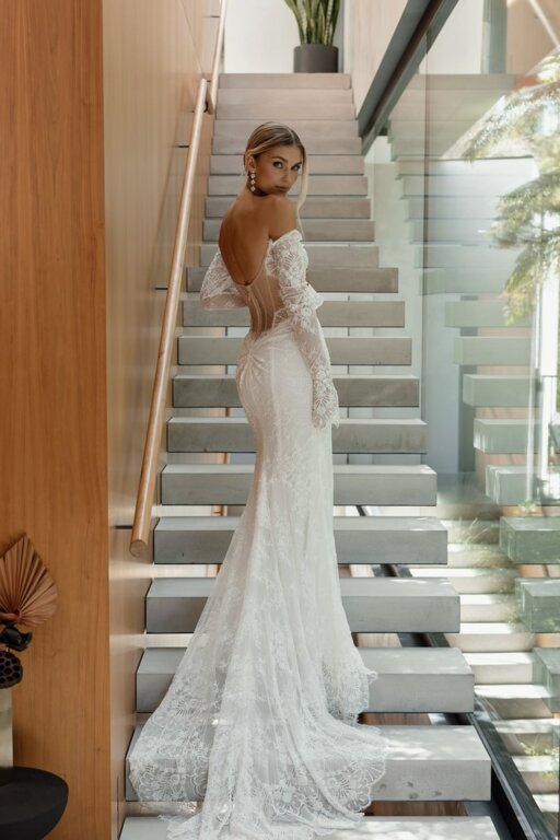 2025 La Premiere Bridal Dantel Kollu Gelinlik - 1