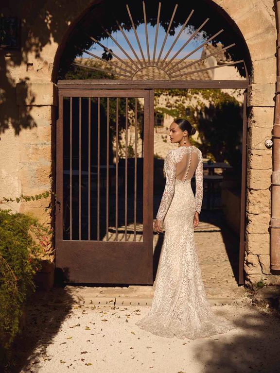 Modeca Gelinlik 12-26 Balık Kesim Vintage Sırt Dekolteli Gelinlik 5