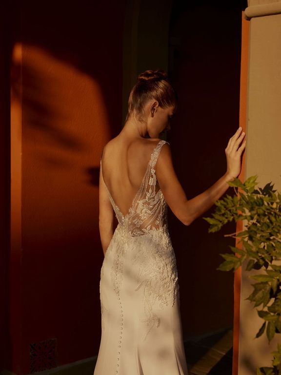 2026 Modeca Gelinlik 102-26 Balık Kesim Bohem Sırt Dekolteli Gelinlik 5