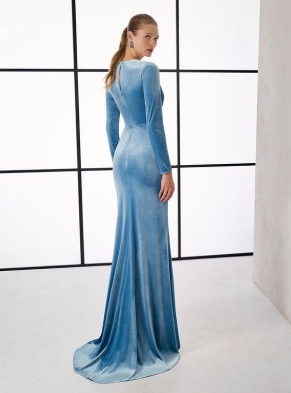 Yırtmaç Detaylı Uzun Kollu Abiye   2